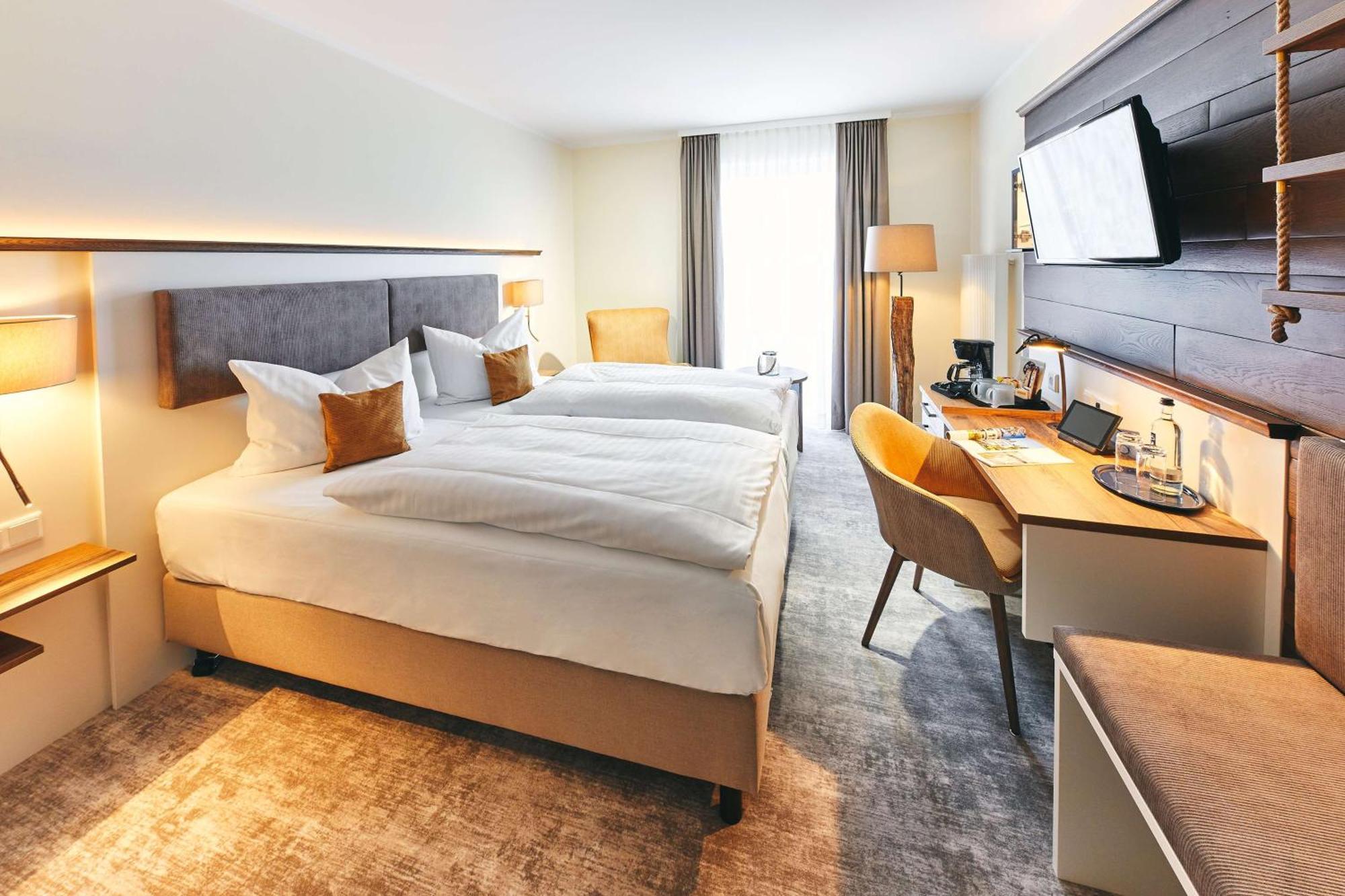 Dorint Strandresort & Spa Ostseebad Wustrow Вустров Екстериор снимка