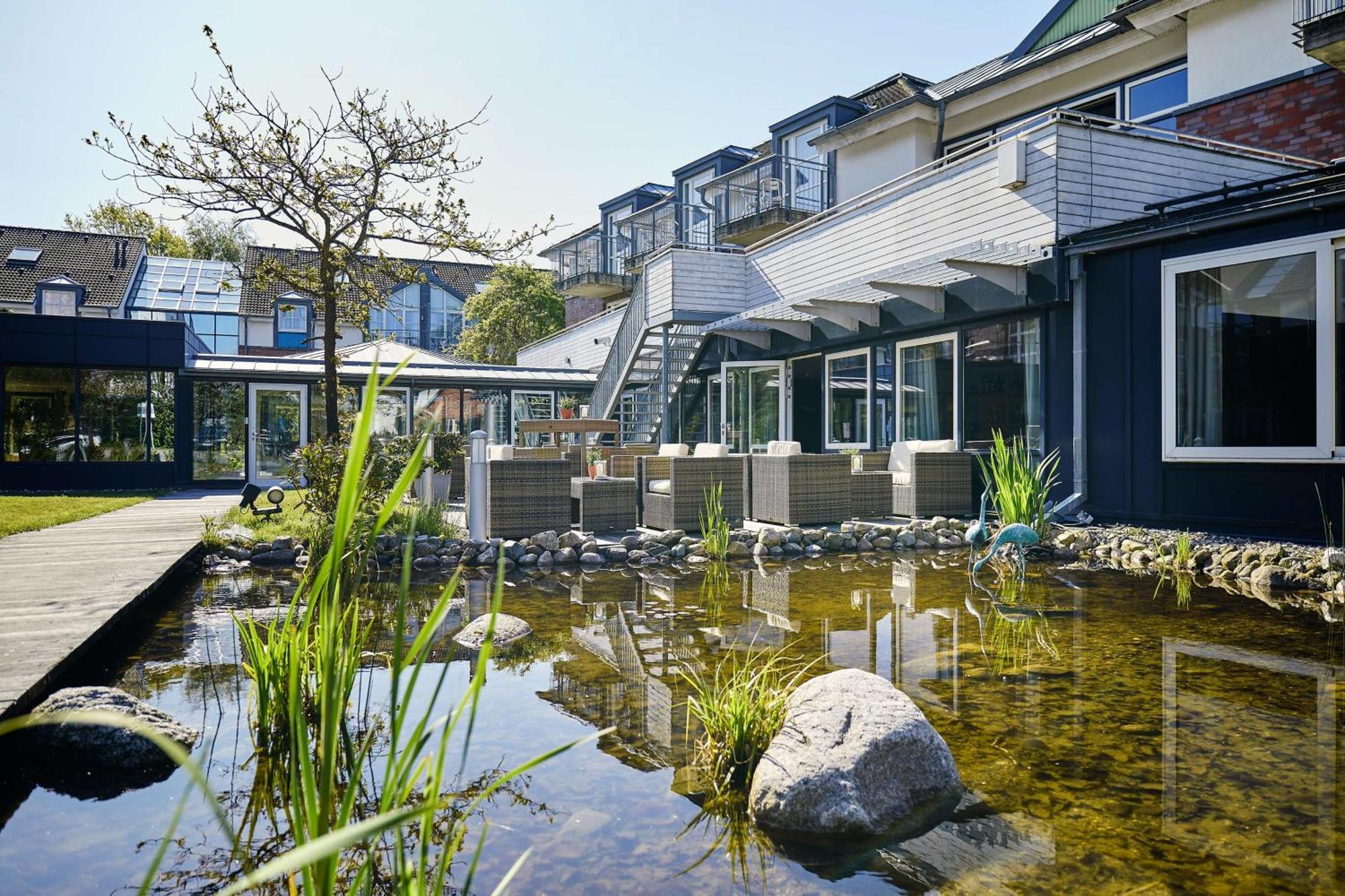Dorint Strandresort & Spa Ostseebad Wustrow Вустров Екстериор снимка