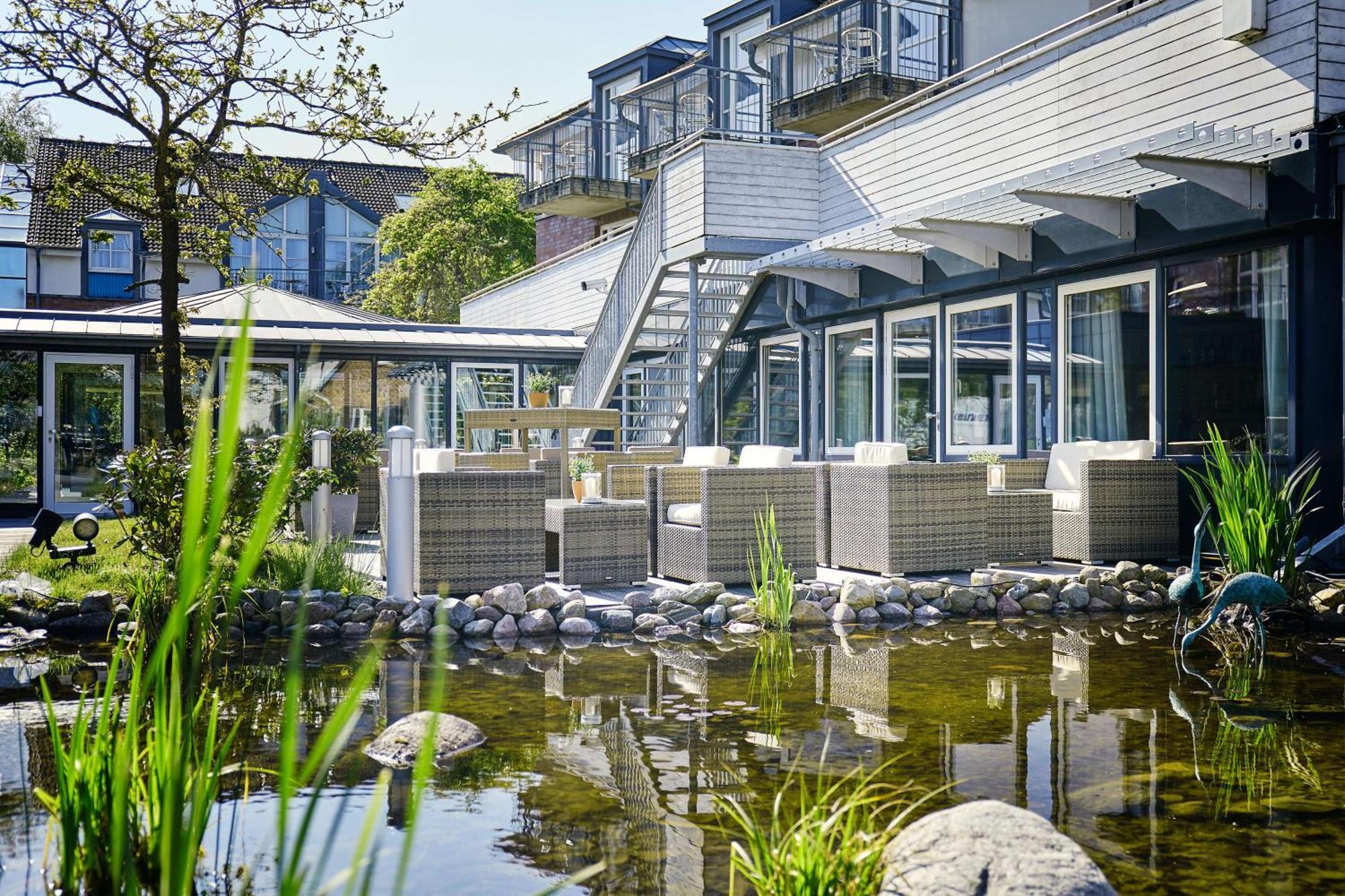 Dorint Strandresort & Spa Ostseebad Wustrow Вустров Екстериор снимка